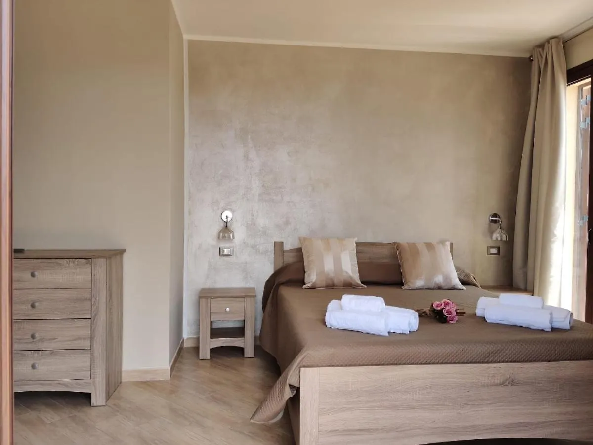 쿠스토나치 Raggi Di Sole B&B 0*,  이탈리아