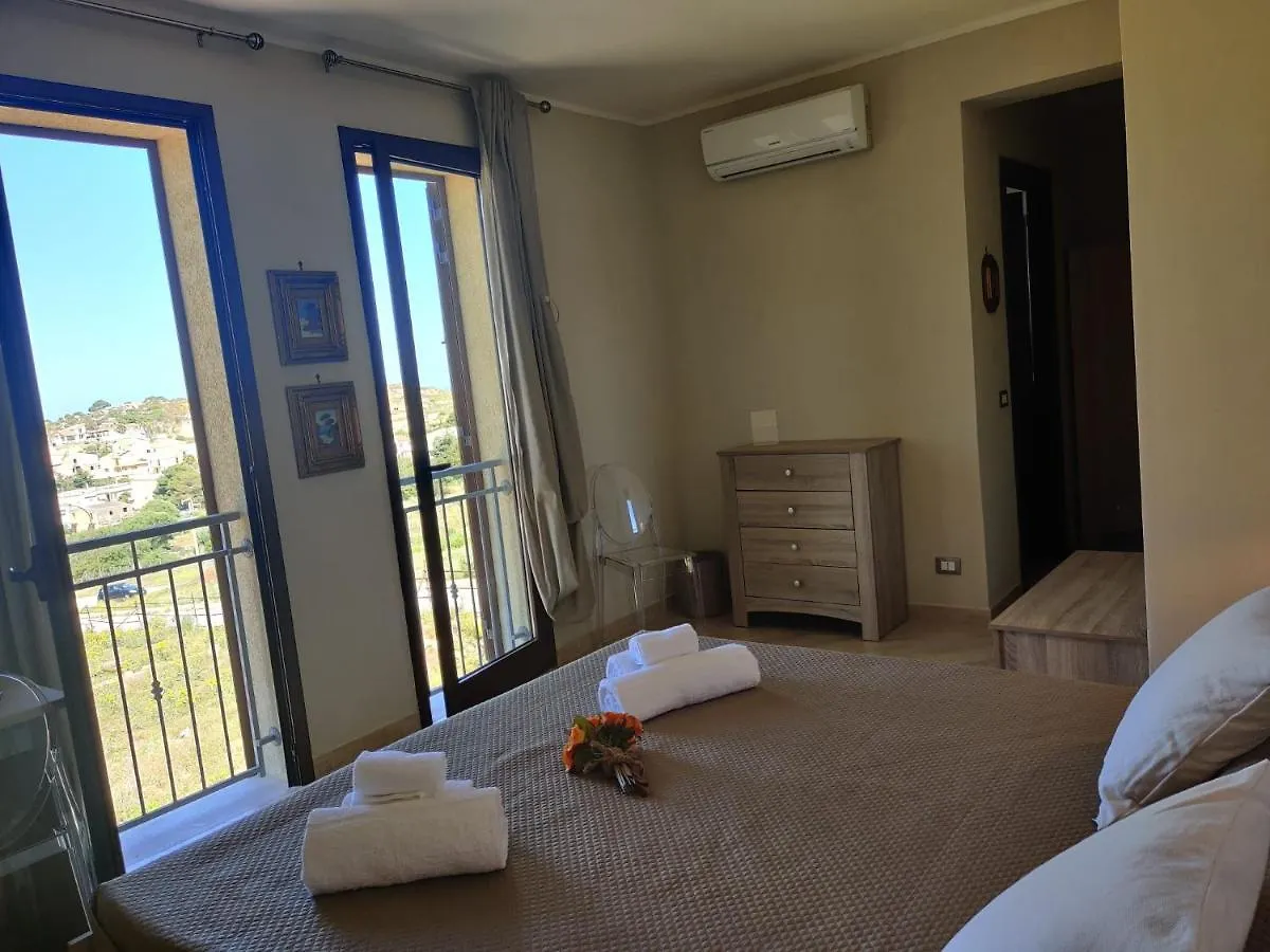 쿠스토나치 Raggi Di Sole B&B 0*,