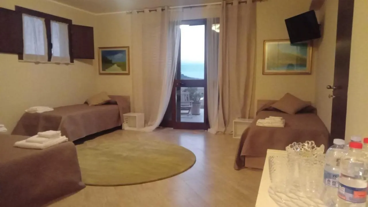 쿠스토나치 Raggi Di Sole B&B