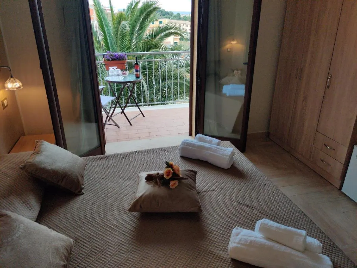 Bed and Breakfast Raggi Di Sole Custonaci Frühstückspension