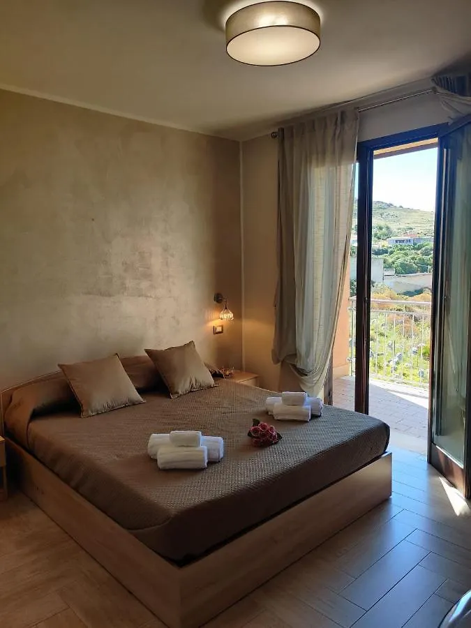 Bed and Breakfast Raggi Di Sole Custonaci Frühstückspension