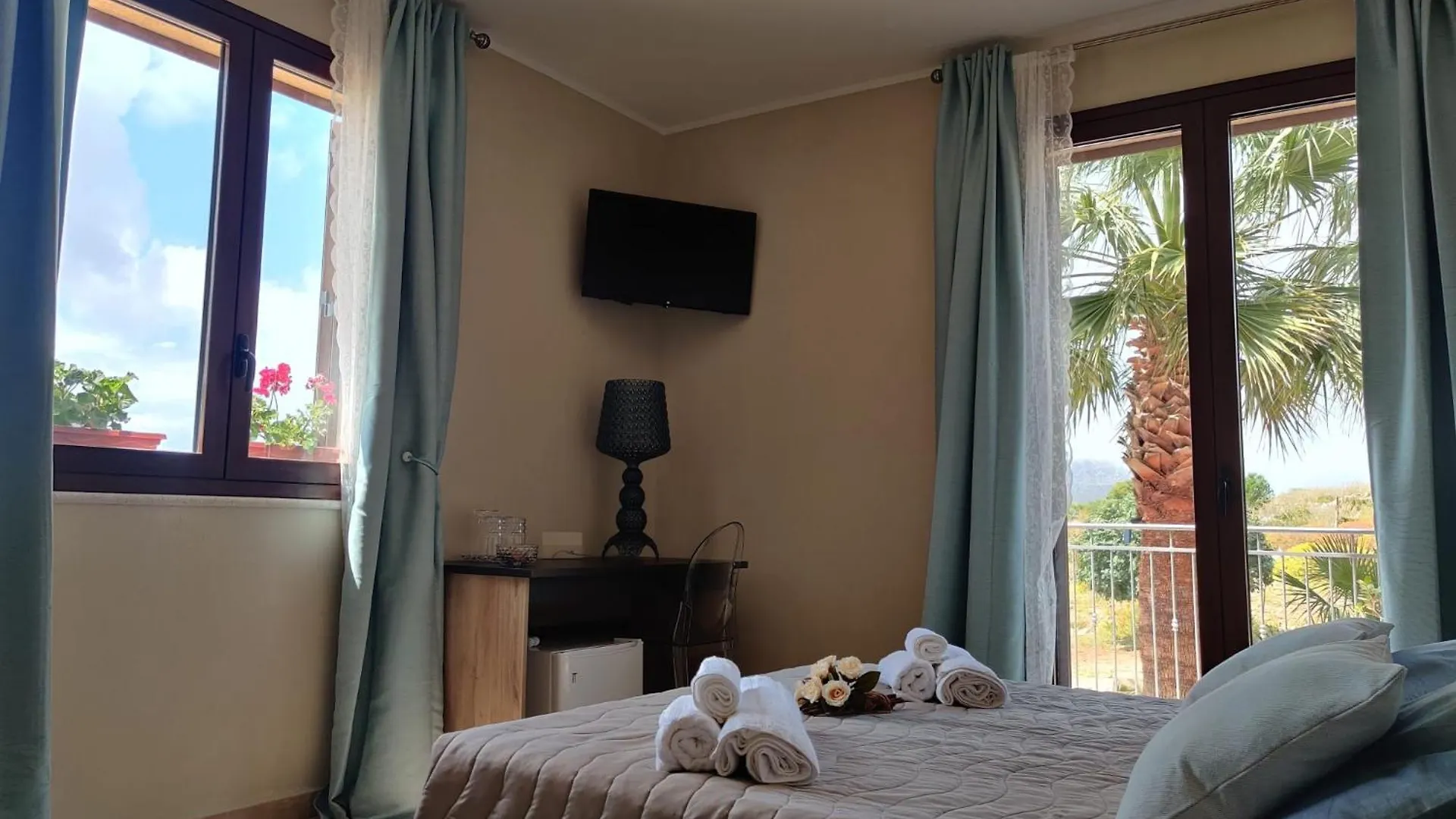 Bed and Breakfast Raggi Di Sole Custonaci Italien