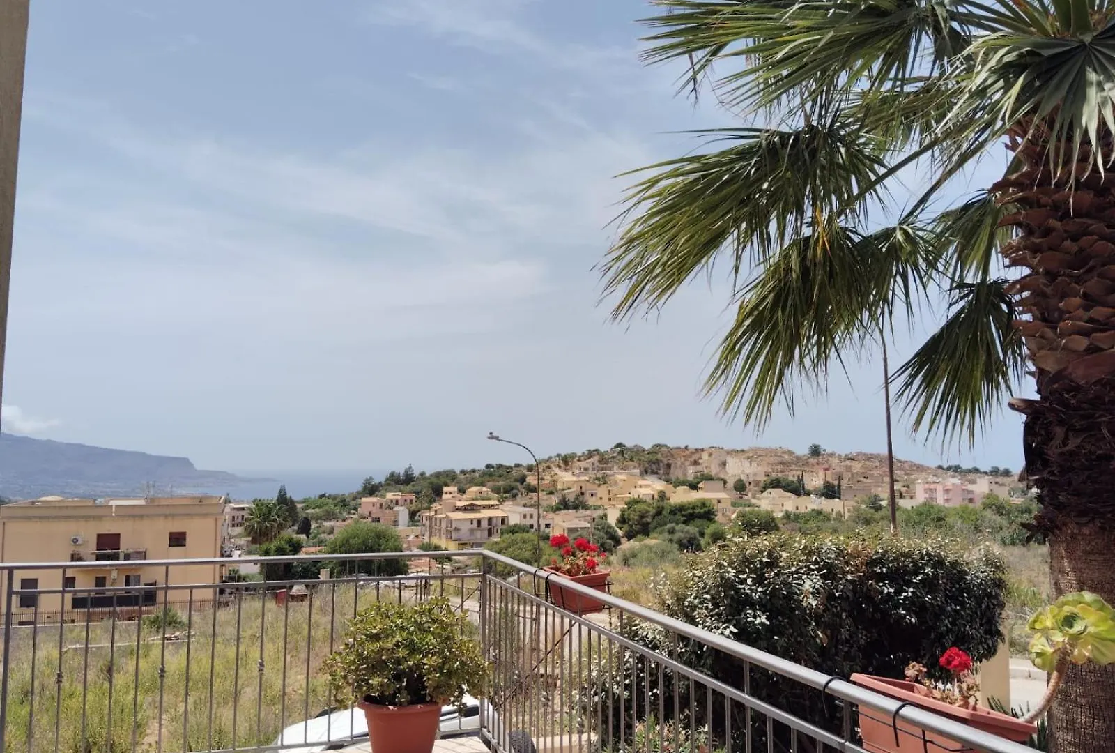 Bed and Breakfast Raggi Di Sole Custonaci 0*,  Italien